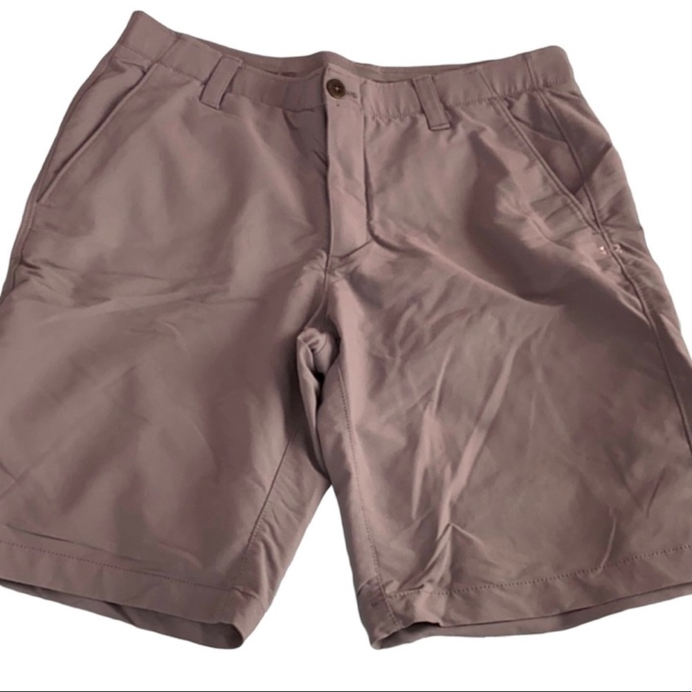Men’s 34 under armor heat gear UA golf shorts
